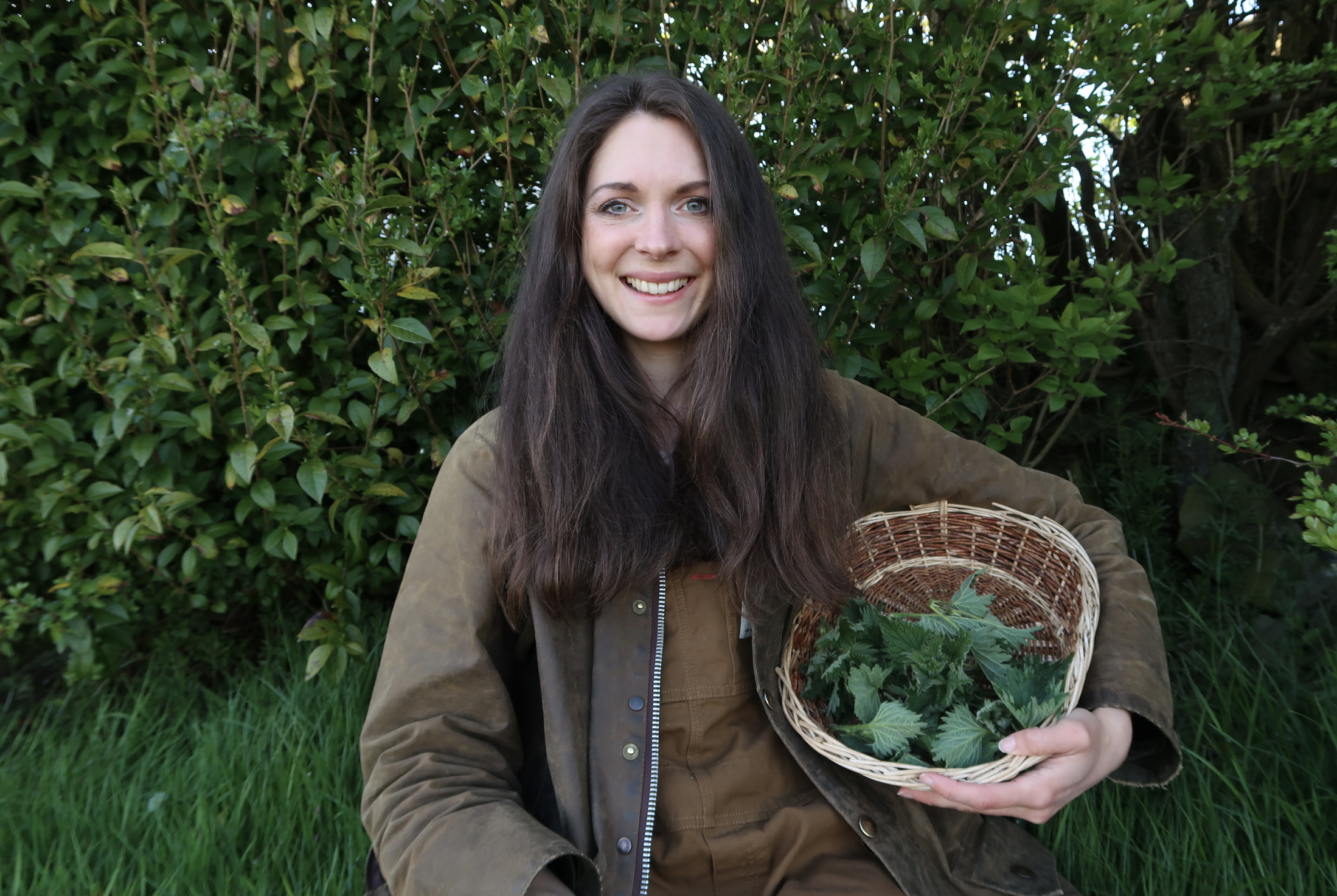 foraging nettles cooking nettles